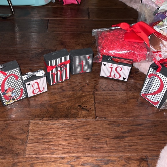 Minnie Mouse black white red happy birthday party decor - banner ribbons​ - Picture 4 of 16